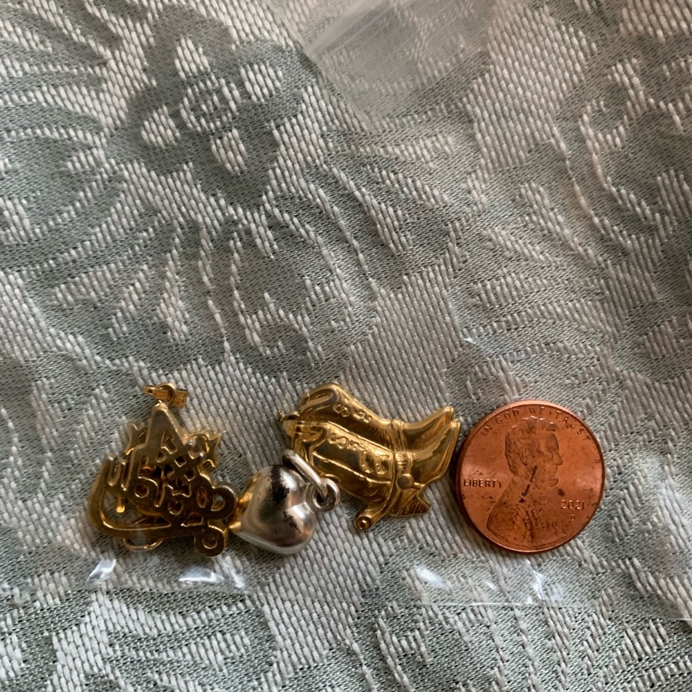 CHARMS - Picture 3 of 3